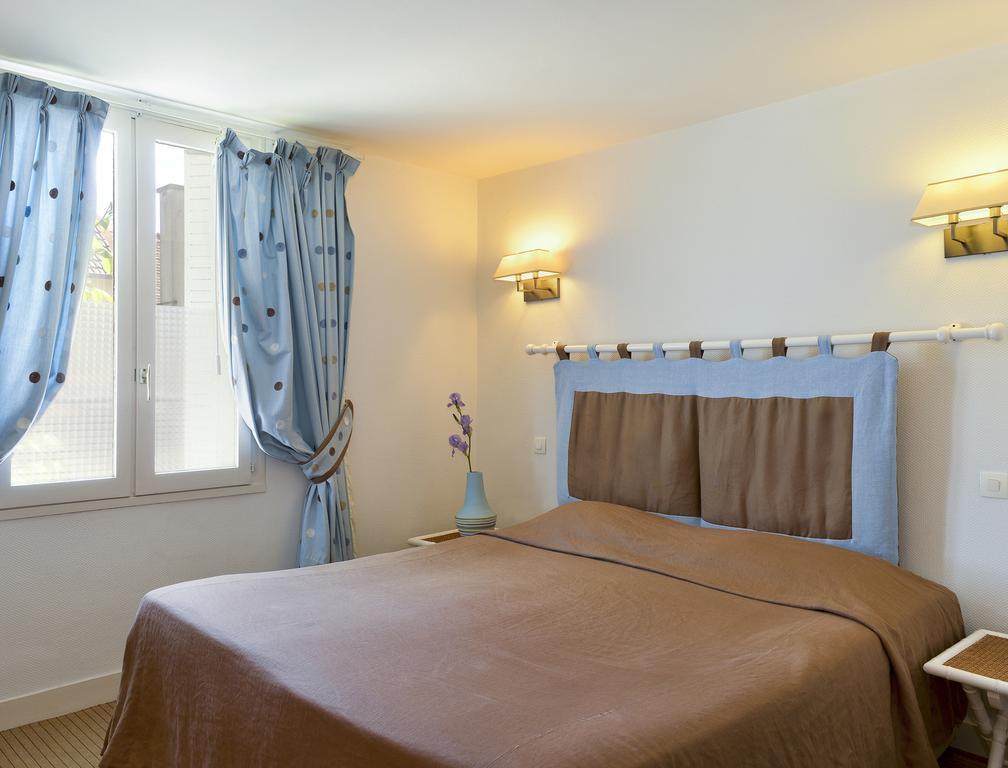 Logis Auberge Du Centre Chitenay Екстер'єр фото