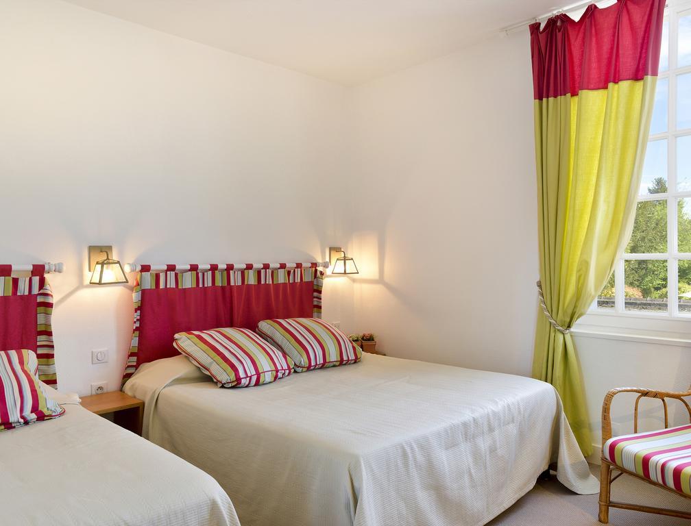 Logis Auberge Du Centre Chitenay Екстер'єр фото